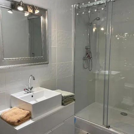 Studio-gîte Spa-piscine Sauna Sport *