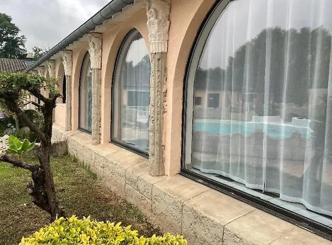 De Tourisme Du Domaine Piscine Balneo Aparthotel Lescout